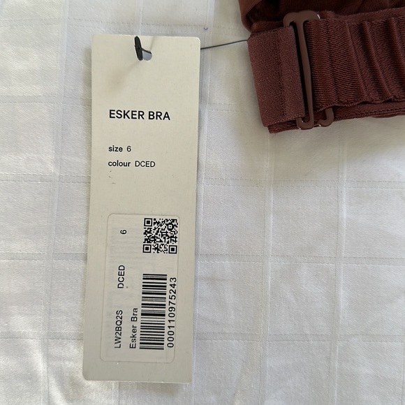 Lululemon Lab Esker Bra - Picture 4 of 4